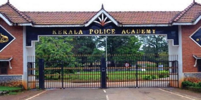 രാമവര്മ്മപുരം പോലീസ് അക്കാദമിയില് ട്രെയിനിമാര്ക്ക് കോവിഡ് രാമവര്മ്മപുരം പോലീസ് അക്കാദമിയില് ട്രെയിനിമാര്ക്ക് കോവിഡ്