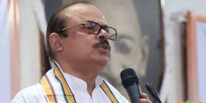 സുധാകരന് പൂര്ണ സ്വാതന്ത്ര്യം ഉണ്ടെന്ന് താരീഖ് അന്വര് സുധാകരന് പൂര്ണ സ്വാതന്ത്ര്യം ഉണ്ടെന്ന് താരീഖ് അന്വര്