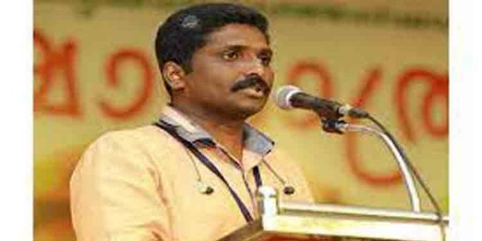 ‘രണ്ട് ഫുള്, ഒരു ഹാഫ്’ എന്നൊക്കെ പറഞ്ഞ് ടിക്കറ്റ് എടുത്തതിന് ഇപ്പോഴാ ഒരു അര്ത്ഥം ഉണ്ടായതെന്ന് സന്ദീപ് വാചസ്പതി ‘രണ്ട് ഫുള്, ഒരു ഹാഫ്’ എന്നൊക്കെ പറഞ്ഞ് ടിക്കറ്റ് എടുത്തതിന് ഇപ്പോഴാ ഒരു അര്ത്ഥം ഉണ്ടായതെന്ന് സന്ദീപ് വാചസ്പതി