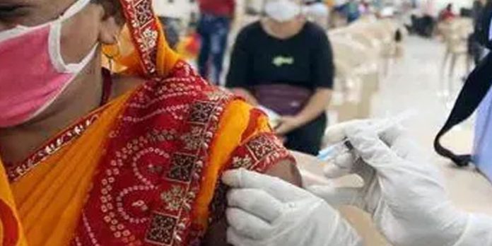 സംസ്ഥാനത്തിന് 10,07,570 ഡോസ് കോവിഷീല്ഡ് വാക്സിന് കൂടി ലഭ്യമായതായി ആരോഗ്യ മന്ത്രി സംസ്ഥാനത്തിന് 10,07,570 ഡോസ് കോവിഷീല്ഡ് വാക്സിന് കൂടി ലഭ്യമായതായി ആരോഗ്യ മന്ത്രി