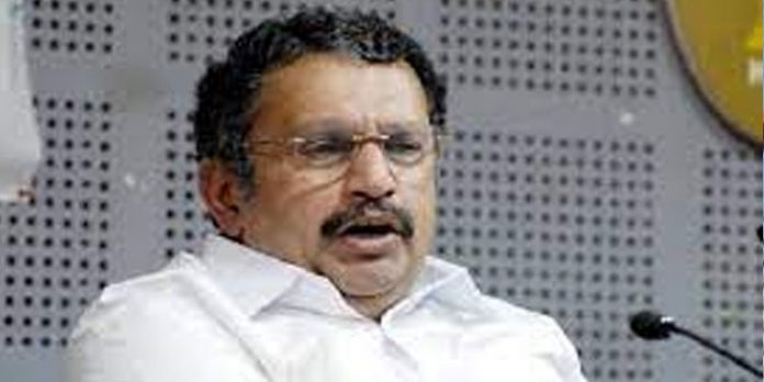 കോണ്ഗ്രസിന്റെ ഇപ്പോഴത്തെ തകര്ച്ചയ്ക്ക് ഒരു നേതാവിനെ മാത്രം കുറ്റം പറഞ്ഞിട്ട് കാര്യമില്ല : കെ.മുരളീധരന് കോണ്ഗ്രസിന്റെ ഇപ്പോഴത്തെ തകര്ച്ചയ്ക്ക് ഒരു നേതാവിനെ മാത്രം കുറ്റം പറഞ്ഞിട്ട് കാര്യമില്ല : കെ.മുരളീധരന്