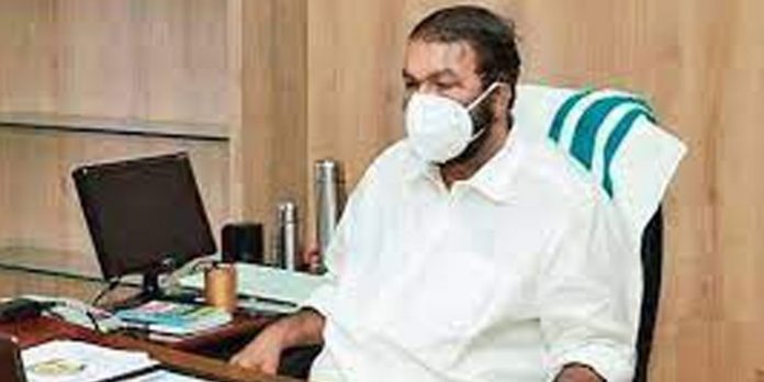 പ്രതീക്ഷകള് അസ്ഥാനത്തായി ; സ്കൂളുകള് തുറക്കുന്നത് താമസിക്കും മന്ത്രി വി.ശിവന്കുട്ടി പ്രതീക്ഷകള് അസ്ഥാനത്തായി ; സ്കൂളുകള് തുറക്കുന്നത് താമസിക്കും മന്ത്രി വി.ശിവന്കുട്ടി