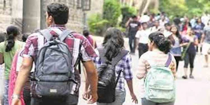 വിദ്യാഭ്യാസ സ്ഥാപനങ്ങള് തുറക്കൽ – വെള്ളിയാഴ്ചയിലെ യോഗത്തില് കൂടുതൽ തീരുമാനങ്ങൾ ഉണ്ടാകും ; മന്ത്രി ആര്. ബിന്ദു വിദ്യാഭ്യാസ സ്ഥാപനങ്ങള് തുറക്കൽ – വെള്ളിയാഴ്ചയിലെ യോഗത്തില് കൂടുതൽ തീരുമാനങ്ങൾ ഉണ്ടാകും ; മന്ത്രി ആര്. ബിന്ദു