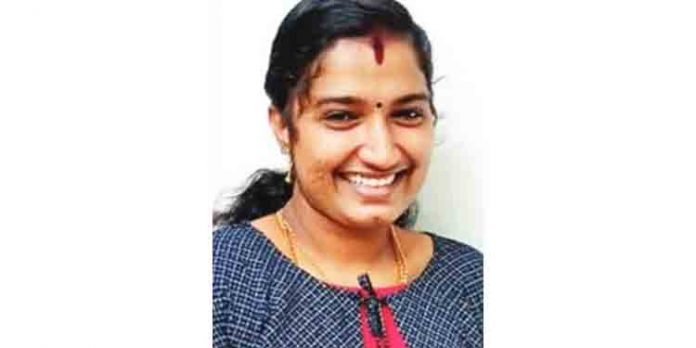 ഭര്ത്തൃവീട്ടില് യുവതിയെ തൂങ്ങിമരിച്ചനിലയില് കണ്ടെത്തി ; മരണത്തില് ദുരൂഹതയുള്ളതായി ബന്ധുക്കള് ഭര്ത്തൃവീട്ടില് യുവതിയെ തൂങ്ങിമരിച്ചനിലയില് കണ്ടെത്തി ; മരണത്തില് ദുരൂഹതയുള്ളതായി ബന്ധുക്കള്