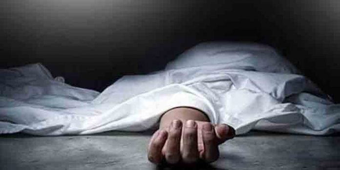പോത്തന്കോട് യുവതിയെ പാറക്കുളത്തില് മരിച്ച നിലയില് കണ്ടെത്തി പോത്തന്കോട് യുവതിയെ പാറക്കുളത്തില് മരിച്ച നിലയില് കണ്ടെത്തി