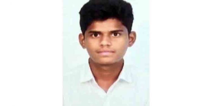 നീറ്റ് പരീക്ഷയെ പേടിച്ചു വിദ്യാര്ഥി ആത്മഹത്യ ചെയ്തു നീറ്റ് പരീക്ഷയെ പേടിച്ചു വിദ്യാര്ഥി ആത്മഹത്യ ചെയ്തു