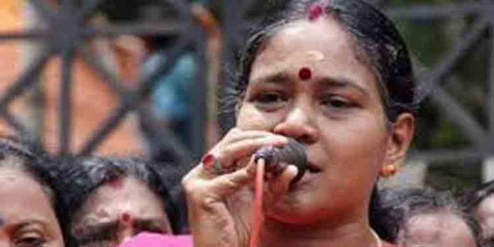 എല്ഡിഎഫ് പിരിച്ചുവിട്ട് എന്ഡിഎഫില് ലയിക്കുക ; സിപിഎമ്മിനെ പരിഹസിച്ച് ശോഭാസുരേന്ദ്രന് എല്ഡിഎഫ് പിരിച്ചുവിട്ട് എന്ഡിഎഫില് ലയിക്കുക ; സിപിഎമ്മിനെ പരിഹസിച്ച് ശോഭാസുരേന്ദ്രന്