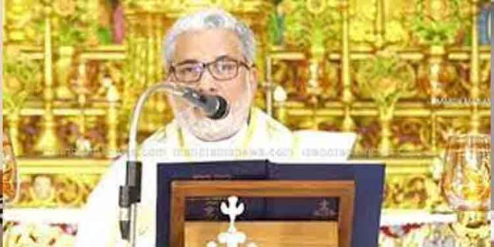നര്ക്കോട്ടിക് ജിഹാദുണ്ടെന്ന വെളിപ്പെടുത്തലില് കേന്ദ്ര ഏജന്സികള് അന്വേഷണം തുടങ്ങി ; ഉദ്യോഗസ്ഥര് ബിഷപ്പില് നിന്ന് വിവരങ്ങള് ശേഖരിച്ചു നര്ക്കോട്ടിക് ജിഹാദുണ്ടെന്ന വെളിപ്പെടുത്തലില് കേന്ദ്ര ഏജന്സികള് അന്വേഷണം തുടങ്ങി ; ഉദ്യോഗസ്ഥര് ബിഷപ്പില് നിന്ന് വിവരങ്ങള് ശേഖരിച്ചു