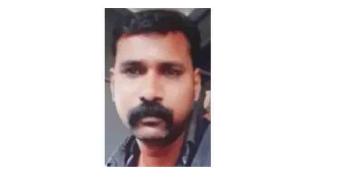 പൂച്ചാക്കലില് ഏഴംഗ സംഘം യുവാവിനെ കൊലപ്പെടുത്തി പൂച്ചാക്കലില് ഏഴംഗ സംഘം യുവാവിനെ കൊലപ്പെടുത്തി
