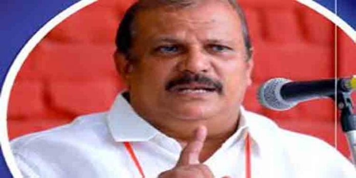 പാണക്കാട് തങ്ങളും കാന്തപുരം എ പി അബൂബക്കര് മുസ്ലിയാരും മുന്കൈയെടുക്കണo : പി സി ജോര്ജ് പാണക്കാട് തങ്ങളും കാന്തപുരം എ പി അബൂബക്കര് മുസ്ലിയാരും മുന്കൈയെടുക്കണo : പി സി ജോര്ജ്
