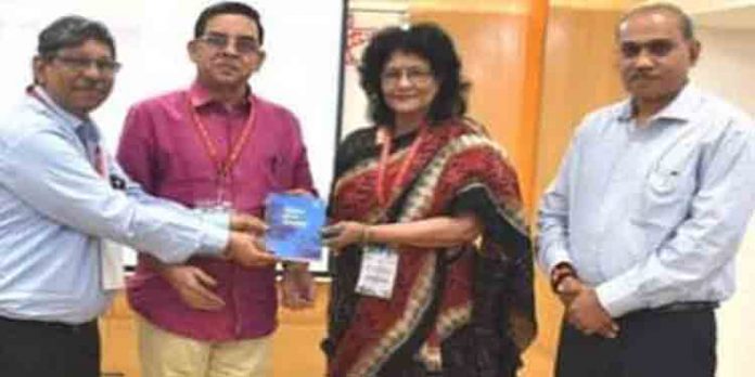 പ്രഭാ വര്മ്മയുടെ ശ്യാമമാധവം എന്ന കൃതിയുടെ തമിഴ് വിവര്ത്തനം കറുമൈ നിറൈ കണ്ണന്റെ പ്രകാശനം നിര്വഹിച്ചു പ്രഭാ വര്മ്മയുടെ ശ്യാമമാധവം എന്ന കൃതിയുടെ തമിഴ് വിവര്ത്തനം കറുമൈ നിറൈ കണ്ണന്റെ പ്രകാശനം നിര്വഹിച്ചു