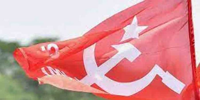 മന്ത്രിമാരും നേതാക്കളും ഹണിട്രാപ്പില് കുടുങ്ങാതിരിക്കാന് മൊബൈലുകള്ക്ക് പൂട്ടിട്ട് സി.പി.എം മന്ത്രിമാരും നേതാക്കളും ഹണിട്രാപ്പില് കുടുങ്ങാതിരിക്കാന് മൊബൈലുകള്ക്ക് പൂട്ടിട്ട് സി.പി.എം