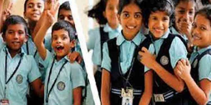 ചര്ച്ച ചെയ്യാന് വിദ്യാഭ്യാസ-ആരോഗ്യ വകുപ്പുകളുടെ യോഗം വ്യാഴാഴ്ച ചേരും ചര്ച്ച ചെയ്യാന് വിദ്യാഭ്യാസ-ആരോഗ്യ വകുപ്പുകളുടെ യോഗം വ്യാഴാഴ്ച ചേരും