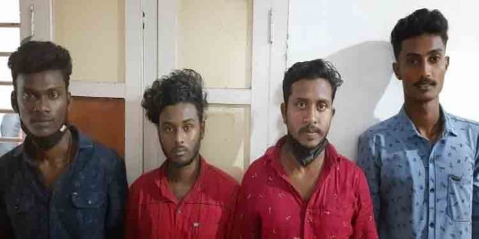 താലൂക്ക് ആശുപത്രിയിലെ ജീവനക്കാരെ കയ്യേറ്റം ചെയ്ത കേസിൽ 4 പേർ അറസ്റ്റിൽ താലൂക്ക് ആശുപത്രിയിലെ ജീവനക്കാരെ കയ്യേറ്റം ചെയ്ത കേസിൽ 4 പേർ അറസ്റ്റിൽ