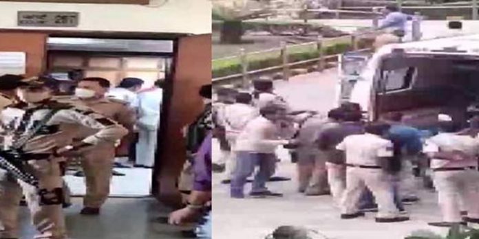 ഡല്ഹി കോടതിയില് വെടിവയ്പ്പ് – 3 പേര് കൊല്ലപ്പെട്ടു ; അഭിഭാഷക വേഷത്തില് അക്രമികളാണ് വെടിയുതിര്ത്തത് ഡല്ഹി കോടതിയില് വെടിവയ്പ്പ് – 3 പേര് കൊല്ലപ്പെട്ടു ; അഭിഭാഷക വേഷത്തില് അക്രമികളാണ് വെടിയുതിര്ത്തത്