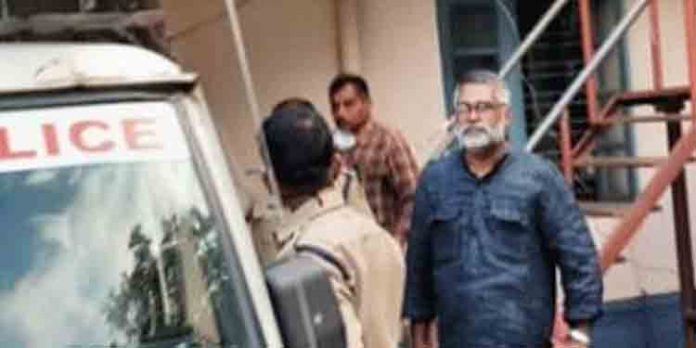 പോലീസ് അന്യായമായി അറസ്റ്റ് ചെയ്തത് എന്.സി.എച്ച്.ആര്.ഒ സംസ്ഥാന പ്രസിഡന്റ ശിവന്കുട്ടിക്ക് കോടതി ജാമ്യം അനുവദിച്ചു പോലീസ് അന്യായമായി അറസ്റ്റ് ചെയ്തത് എന്.സി.എച്ച്.ആര്.ഒ സംസ്ഥാന പ്രസിഡന്റ ശിവന്കുട്ടിക്ക് കോടതി ജാമ്യം അനുവദിച്ചു
