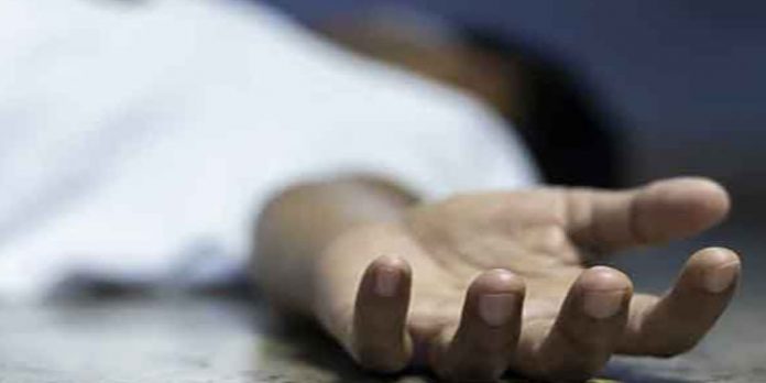 യുവതി ഭര്തൃഗൃഹത്തില് മരിച്ച നിലയില് യുവതി ഭര്തൃഗൃഹത്തില് മരിച്ച നിലയില്