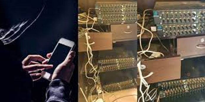 വിവിധ ജില്ലകളില് സമാന്തര ടെലിഫോണ് എക്സ്ചേഞ്ചുകള് സ്ഥാപിച്ച കേസിെന്റ അന്വേഷണം ഡല്ഹിയിലേക്കും വ്യാപിപ്പിച്ചു വിവിധ ജില്ലകളില് സമാന്തര ടെലിഫോണ് എക്സ്ചേഞ്ചുകള് സ്ഥാപിച്ച കേസിെന്റ അന്വേഷണം ഡല്ഹിയിലേക്കും വ്യാപിപ്പിച്ചു