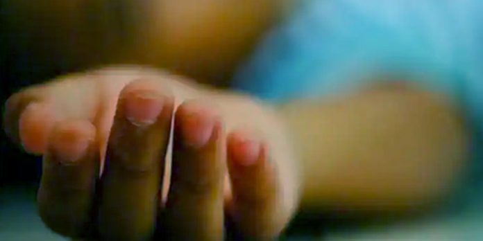 അമ്മ മക്കളേയും കൊണ്ട് കിണറ്റില് ചാടി ; മൂന്ന് വയസുള്ള ഇരട്ടക്കുട്ടികള് മരിച്ചു അമ്മ മക്കളേയും കൊണ്ട് കിണറ്റില് ചാടി ; മൂന്ന് വയസുള്ള ഇരട്ടക്കുട്ടികള് മരിച്ചു