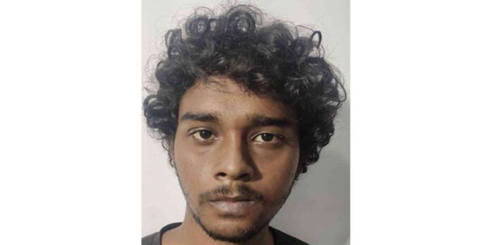 വീട്ടുടമയെ മുന് വൈരാഗ്യത്തിന്റെ പേരില് ബോംബെറിഞ്ഞു കൊലപ്പെടുത്താന് ശ്രമിച്ച കേസില് പ്രതി പിടിയില് വീട്ടുടമയെ മുന് വൈരാഗ്യത്തിന്റെ പേരില് ബോംബെറിഞ്ഞു കൊലപ്പെടുത്താന് ശ്രമിച്ച കേസില് പ്രതി പിടിയില്