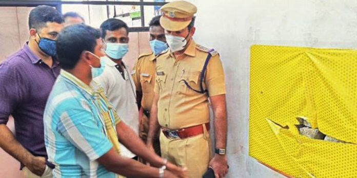 ജ്വല്ലറിയുടെ ഭിത്തി തുരന്ന് കവര്ച്ച നടത്തിയ സംഭവത്തില് ഒരാള്കൂടി പിടിയില് ജ്വല്ലറിയുടെ ഭിത്തി തുരന്ന് കവര്ച്ച നടത്തിയ സംഭവത്തില് ഒരാള്കൂടി പിടിയില്