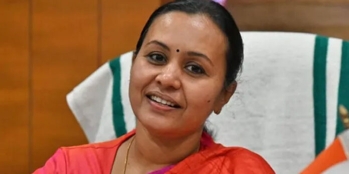 സംസ്ഥാനത്ത് കൊറോണ മരണങ്ങളുടെ നിര്ണയത്തിനായി പുതിയ മാര്ഗനിര്ദേശങ്ങള് പുറപ്പെടുവിച്ചു സംസ്ഥാനത്ത് കൊറോണ മരണങ്ങളുടെ നിര്ണയത്തിനായി പുതിയ മാര്ഗനിര്ദേശങ്ങള് പുറപ്പെടുവിച്ചു