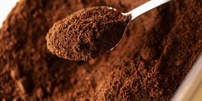 കൊതുകിനെ തുരത്താന് കാപ്പിപ്പൊടി ; ചെടികള്ക്ക് വളമായും ഉപയോഗിക്കാം കൊതുകിനെ തുരത്താന് കാപ്പിപ്പൊടി ; ചെടികള്ക്ക് വളമായും ഉപയോഗിക്കാം