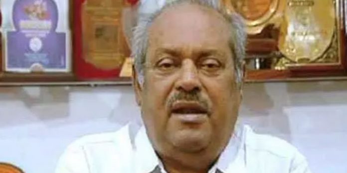 തിങ്കളാഴ്ച മുതൽ നിയന്ത്രണം ലംഘിച്ച് കട തുറക്കുമെന്ന് വ്യാപാരികൾ തിങ്കളാഴ്ച മുതൽ നിയന്ത്രണം ലംഘിച്ച് കട തുറക്കുമെന്ന് വ്യാപാരികൾ
