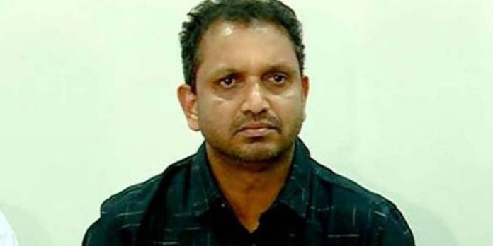യുഡിഎഫും എൽഡിഎഫും വർഗീയ ഫാസിസ്റ്റ് ശക്തികൾക്ക് മുന്നിൽ മുട്ട് മടക്കുകയാണെന്ന് കെ സുരേന്ദ്രൻ യുഡിഎഫും എൽഡിഎഫും വർഗീയ ഫാസിസ്റ്റ് ശക്തികൾക്ക് മുന്നിൽ മുട്ട് മടക്കുകയാണെന്ന് കെ സുരേന്ദ്രൻ