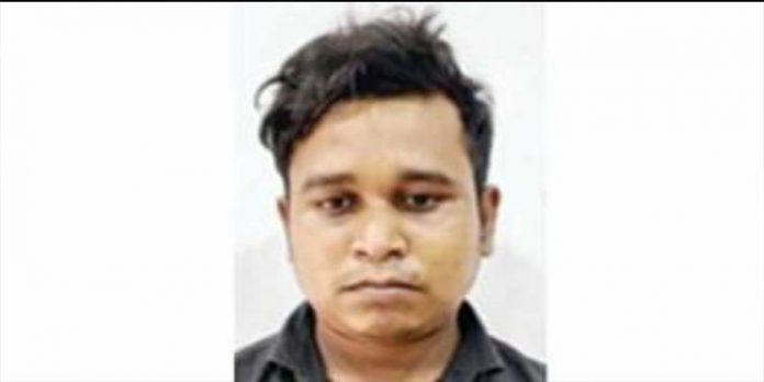 വ്യാജ ദിര്ഹം നല്കി 5 ലക്ഷം തട്ടിയ കേസില് പിടിയിലായത് ബംഗ്ലാദേശ് പൗരന് ; ഒരാള് കൂടി അറസ്റ്റില് വ്യാജ ദിര്ഹം നല്കി 5 ലക്ഷം തട്ടിയ കേസില് പിടിയിലായത് ബംഗ്ലാദേശ് പൗരന് ; ഒരാള് കൂടി അറസ്റ്റില്