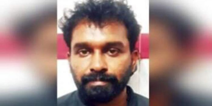 ‘എ.എ.എ’ ബ്രാന്ഡായി വളര്ന്നു ; ഉന്നത പോലീസ് ഉദ്യോഗസ്ഥരുടെ ക്വട്ടേഷനും മരട് അനീഷിന് ‘എ.എ.എ’ ബ്രാന്ഡായി വളര്ന്നു ; ഉന്നത പോലീസ് ഉദ്യോഗസ്ഥരുടെ ക്വട്ടേഷനും മരട് അനീഷിന്
