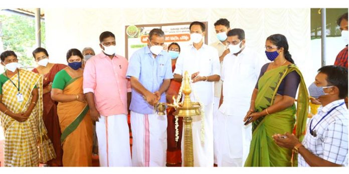 പന്തളം ബ്രാന്ഡ് ജൈവ ശര്ക്കര അന്താരാഷ്ട്ര കമ്പോളത്തില് ലഭ്യമാക്കും : മന്ത്രി പി.പ്രസാദ് പന്തളം ബ്രാന്ഡ് ജൈവ ശര്ക്കര അന്താരാഷ്ട്ര കമ്പോളത്തില് ലഭ്യമാക്കും : മന്ത്രി പി.പ്രസാദ്