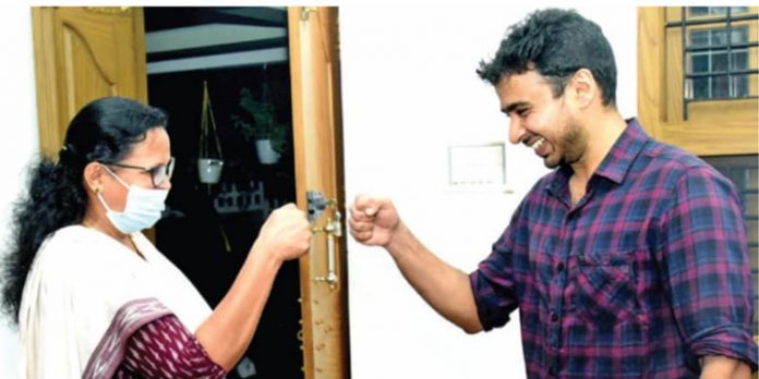 സിവിൽ സർവ്വീസ് പരീക്ഷാ ഫലം : വടകരയിലെ റാങ്ക് ജേതാവായ മിഥുന് അഭിനന്ദന പ്രവാഹം സിവിൽ സർവ്വീസ് പരീക്ഷാ ഫലം : വടകരയിലെ റാങ്ക് ജേതാവായ മിഥുന് അഭിനന്ദന പ്രവാഹം