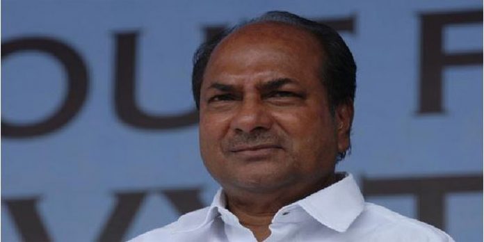 പ്രതിപക്ഷ നേതാവിനും കെ.പി.സി.സി പ്രസിഡന്റിനും പൂർണ പിന്തുണ അറിയിച്ച് എ.കെ ആന്റണി പ്രതിപക്ഷ നേതാവിനും കെ.പി.സി.സി പ്രസിഡന്റിനും പൂർണ പിന്തുണ അറിയിച്ച് എ.കെ ആന്റണി
