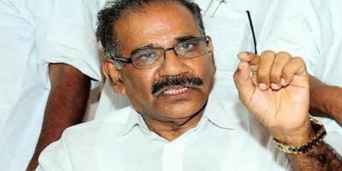 കാട്ടാനയുടെ ആക്രമണത്തില് കൊല്ലപ്പെട്ടവരുടെ കുടുംബങ്ങള്ക്ക് നഷ്ടപരിഹാരം ഉടന് : മന്ത്രി എ.കെ. ശശീന്ദ്രന് കാട്ടാനയുടെ ആക്രമണത്തില് കൊല്ലപ്പെട്ടവരുടെ കുടുംബങ്ങള്ക്ക് നഷ്ടപരിഹാരം ഉടന് : മന്ത്രി എ.കെ. ശശീന്ദ്രന്