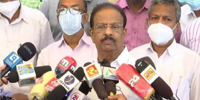 മാലിന്യങ്ങളെ സമാഹരിക്കുന്ന കളക്ഷൻ ഏജന്റായി എകെജി സെന്റർ മാറിയെന്ന് കെ സുധാകരൻ മാലിന്യങ്ങളെ സമാഹരിക്കുന്ന കളക്ഷൻ ഏജന്റായി എകെജി സെന്റർ മാറിയെന്ന് കെ സുധാകരൻ