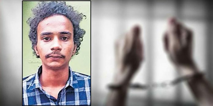 ടിക് ടോക് വഴി പരിചയം – വിദ്യാർഥിനിയുടെ സ്വകാര്യ ചിത്രങ്ങൾ കൈക്കലാക്കി ഭീഷണി ; യുവാവ് അറസ്റ്റിൽ ടിക് ടോക് വഴി പരിചയം – വിദ്യാർഥിനിയുടെ സ്വകാര്യ ചിത്രങ്ങൾ കൈക്കലാക്കി ഭീഷണി ; യുവാവ് അറസ്റ്റിൽ