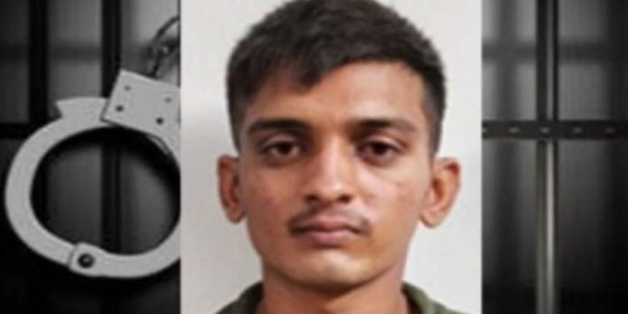 മൊബൈലില്നിന്ന് ചില സൂചനകള് ലഭിച്ചു ; വിദ്യാര്ഥിനിയുടെ ആത്മഹത്യയില് സഹപാഠി അറസ്റ്റില് മൊബൈലില്നിന്ന് ചില സൂചനകള് ലഭിച്ചു ; വിദ്യാര്ഥിനിയുടെ ആത്മഹത്യയില് സഹപാഠി അറസ്റ്റില്