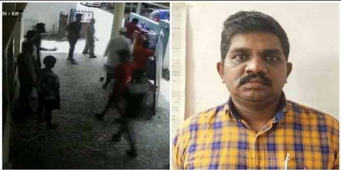 പൂന്തുറയില് യുവതിയെ മര്ദ്ദിച്ച കേസ് ; പ്രതി അറസ്റ്റില് – സഹോദരന് ഒളിവില് പൂന്തുറയില് യുവതിയെ മര്ദ്ദിച്ച കേസ് ; പ്രതി അറസ്റ്റില് – സഹോദരന് ഒളിവില്