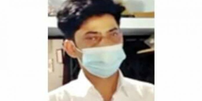വീണ്ടും സ്വര്ണവെള്ളരി തട്ടിപ്പ് ; നഷ്ടമായത് 11.5 ലക്ഷം രൂപ – യുവാവ് അറസ്റ്റില് വീണ്ടും സ്വര്ണവെള്ളരി തട്ടിപ്പ് ; നഷ്ടമായത് 11.5 ലക്ഷം രൂപ – യുവാവ് അറസ്റ്റില്