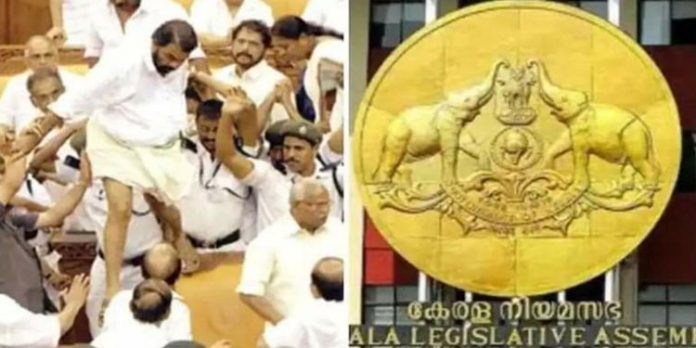 നിയമസഭ കയ്യാങ്കളി കേസ് ; പ്രതികളുടെ വിടുതൽ ഹർജിക്കെതിരെ തടസ്സഹര്ജി – വിധി ഇന്ന് നിയമസഭ കയ്യാങ്കളി കേസ് ; പ്രതികളുടെ വിടുതൽ ഹർജിക്കെതിരെ തടസ്സഹര്ജി – വിധി ഇന്ന്