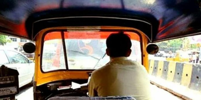 തൊഴിലുറപ്പ് ജോലിയില് പരിക്കേറ്റ സ്ത്രീയെ ആശുപത്രിയില് കൊണ്ടുപോകാന് വിസമ്മതിച്ചു ; ഓട്ടോഡ്രൈവറുടെ ലൈസന്സ് റദ്ദാക്കി തൊഴിലുറപ്പ് ജോലിയില് പരിക്കേറ്റ സ്ത്രീയെ ആശുപത്രിയില് കൊണ്ടുപോകാന് വിസമ്മതിച്ചു ; ഓട്ടോഡ്രൈവറുടെ ലൈസന്സ് റദ്ദാക്കി