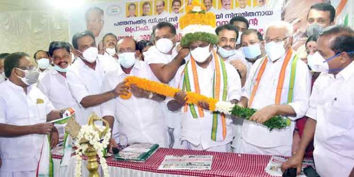 ഐക്യത്തോടെ പ്രവര്ത്തിച്ചാല് കോണ്ഗ്രസ് തിരിച്ചുവരും : പ്രൊഫ.പി.ജെ കുര്യന് ഐക്യത്തോടെ പ്രവര്ത്തിച്ചാല് കോണ്ഗ്രസ് തിരിച്ചുവരും : പ്രൊഫ.പി.ജെ കുര്യന്