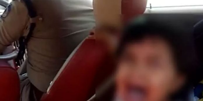 മൂന്ന് വയസ്സുകാരിയെ കാറിലടച്ച സംഭവം : പരാതിയില്ലെന്ന് രക്ഷാകർത്താക്കൾ മൂന്ന് വയസ്സുകാരിയെ കാറിലടച്ച സംഭവം : പരാതിയില്ലെന്ന് രക്ഷാകർത്താക്കൾ