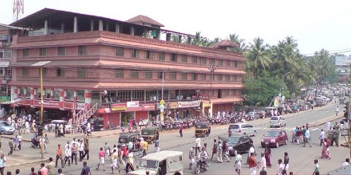 ദേശീയപാത വികസന രൂപരേഖ ; വടകരയെ രണ്ടായി മുറിക്കുമെന്ന് ആശങ്ക ദേശീയപാത വികസന രൂപരേഖ ; വടകരയെ രണ്ടായി മുറിക്കുമെന്ന് ആശങ്ക