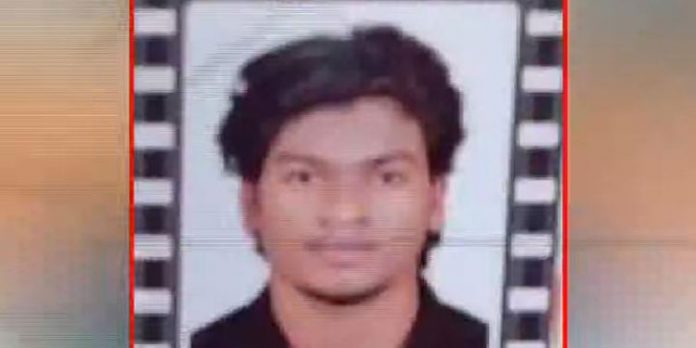 പാളം മുറിച്ചുകടക്കുന്നതിനിടെ ഇയര്ഫോണ് ഉപയോഗം ; ട്രെയിന് തട്ടി യുവാവ് മരിച്ചു പാളം മുറിച്ചുകടക്കുന്നതിനിടെ ഇയര്ഫോണ് ഉപയോഗം ; ട്രെയിന് തട്ടി യുവാവ് മരിച്ചു