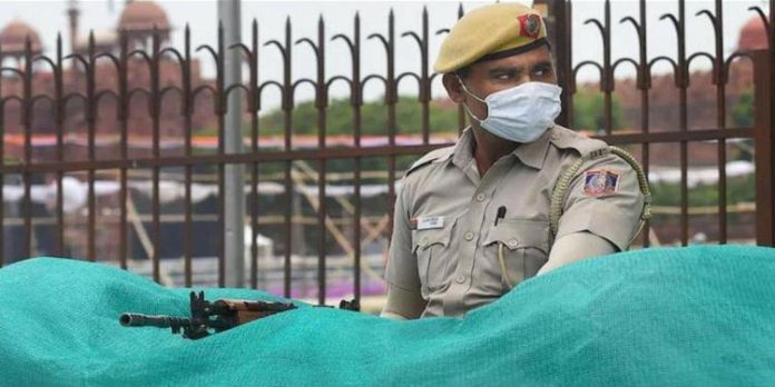 ഡല്ഹിയില് ഭീകരര് പിടിയിലായ സംഭവം ; അന്വേഷണം ശക്തമാക്കി പോലീസ് ഡല്ഹിയില് ഭീകരര് പിടിയിലായ സംഭവം ; അന്വേഷണം ശക്തമാക്കി പോലീസ്