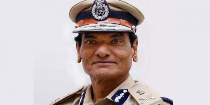 ഡാൻസാഫ് സംഘത്തിൻ്റെ മയക്കുമരുന്ന് ബന്ധം ; ഇൻ്റലിജൻസ് റിപ്പോർട്ടിനെക്കുറിച്ചുള്ള വാർത്ത തള്ളി ഡിജിപി ഡാൻസാഫ് സംഘത്തിൻ്റെ മയക്കുമരുന്ന് ബന്ധം ; ഇൻ്റലിജൻസ് റിപ്പോർട്ടിനെക്കുറിച്ചുള്ള വാർത്ത തള്ളി ഡിജിപി