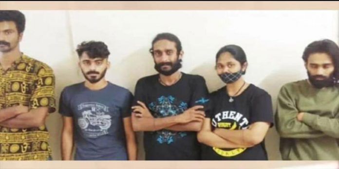 കാക്കനാട് ലഹരിക്കടത്ത് പ്രതികളുടെ കൈയിൽ നിന്ന് മാൻ കൊമ്പ് കണ്ടെടുത്ത സംഭവം ; പ്രതികളുടെ അറസ്റ്റ് വനം വകുപ്പ് നാളെ രേഖപ്പെടുത്തും കാക്കനാട് ലഹരിക്കടത്ത് പ്രതികളുടെ കൈയിൽ നിന്ന് മാൻ കൊമ്പ് കണ്ടെടുത്ത സംഭവം ; പ്രതികളുടെ അറസ്റ്റ് വനം വകുപ്പ് നാളെ രേഖപ്പെടുത്തും