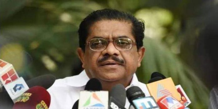 വി.എം സുധീരൻ എ.ഐ.സി.സി അംഗത്വം രാജിവെച്ചു വി.എം സുധീരൻ എ.ഐ.സി.സി അംഗത്വം രാജിവെച്ചു